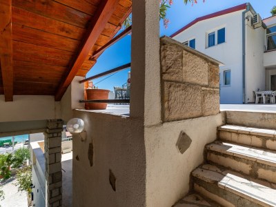 Apartment Two bedroom apartment with terrace and sea view Duće, Omiš A-2758-b - Outdoor photo 7