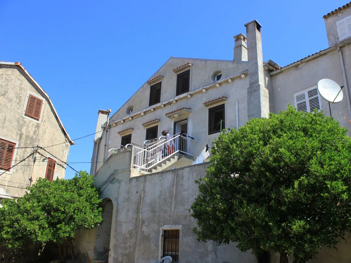 Apartment One bedroom apartment with air-conditioning Mali Lošinj, Lošinj A-8053-a