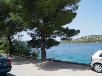 Apartment Two bedroom apartment near beach Šparadići, Šibenik A-18043-a - Outdoor photo 6