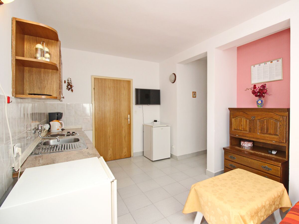 Apartment Three bedroom apartment with terrace Baška, Krk A-19195-a - Outdoor photo 4