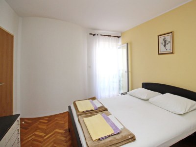 Apartment Three bedroom apartment with terrace Baška, Krk A-19195-a - Outdoor photo 11