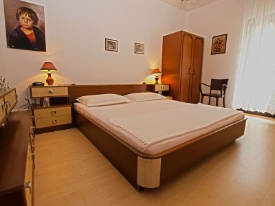 Apartment Two bedroom apartment with terrace Banjole, Pula A-20813-a - Outdoor photo 9