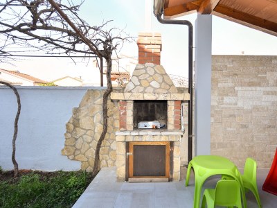 Apartment Three bedroom apartment with terrace Medulin A-21025-a - Outdoor photo 6