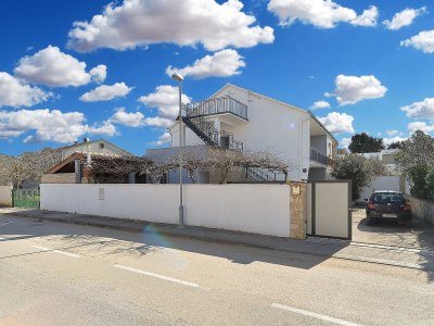 Apartment Three bedroom apartment with terrace Medulin A-21025-a - Outdoor photo 11