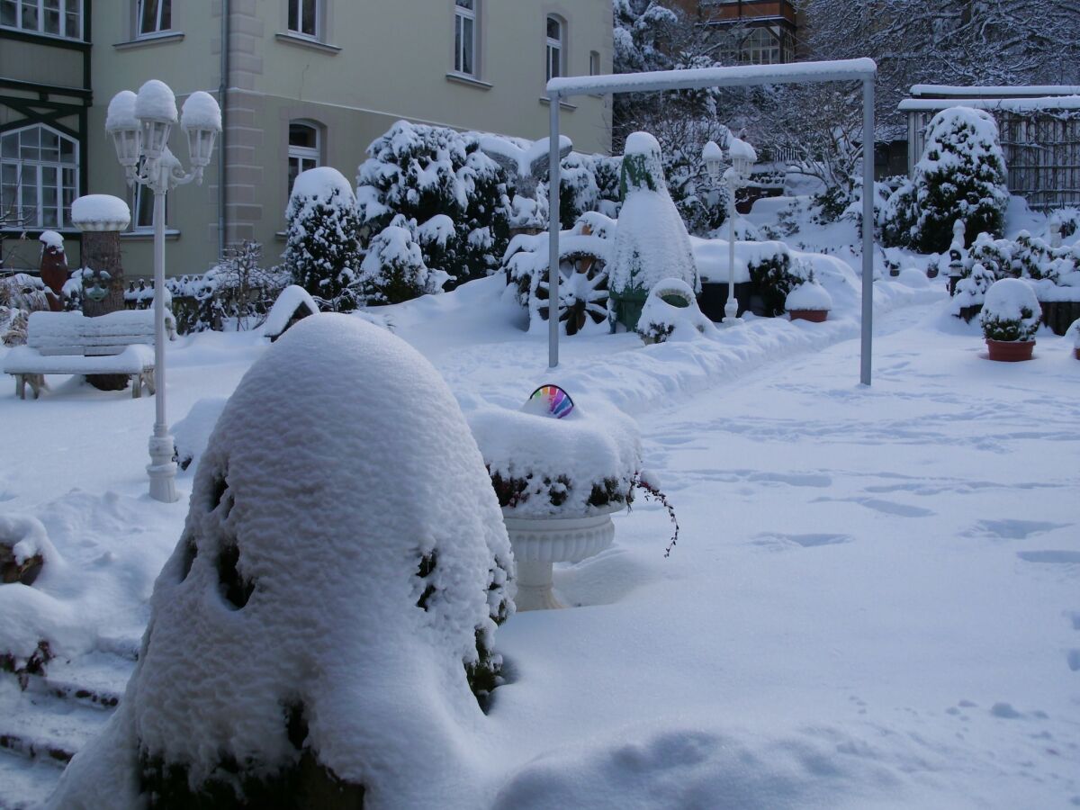 Apartment Gemütliches Ferienhaus mit Pool in Blankenburg - Outdoor photo 5