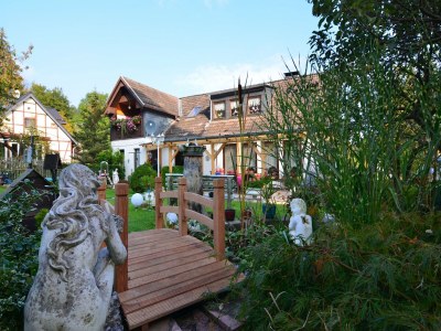 Apartment Gemütliches Ferienhaus mit Pool in Blankenburg - Outdoor photo 7