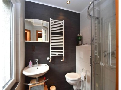 Apartment Gemütliches Ferienhaus mit Pool in Blankenburg - Features photo 18