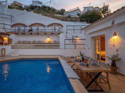 Holiday house Beautiful villa with pool and stunning view - Outdoor photo 9