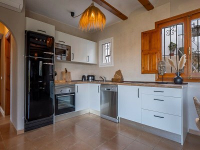 Holiday house Beautiful villa with pool and stunning view - Features photo 24