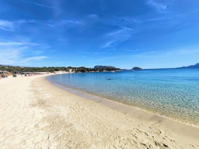 Apartment Apartment with Pool and Private Parking - Environment photo 24