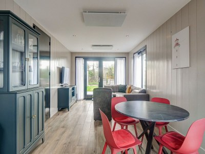 Holiday house Holiday home by the coast in Julianadorp - Features photo 5