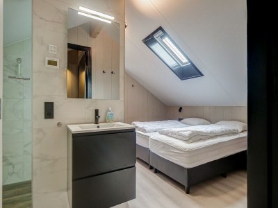 Holiday house Holiday home by the coast in Julianadorp - Features photo 21