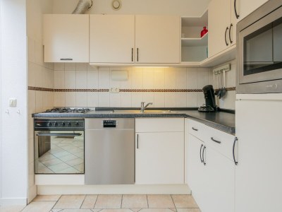 Holiday house Spacious holiday home in Julianadorp - Features photo 15