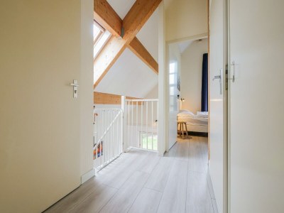 Holiday house Spacious holiday home in Julianadorp - Features photo 29