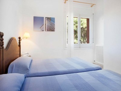 Apartment Apartment in Spain near Beach & City Center - Features photo 9