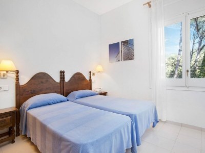 Apartment Apartment in Spain near Beach & City Center - Features photo 10