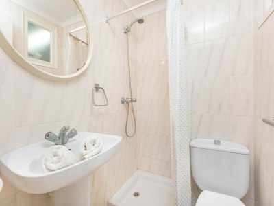 Apartment Apartment in Spain near Beach & City Center - Features photo 20