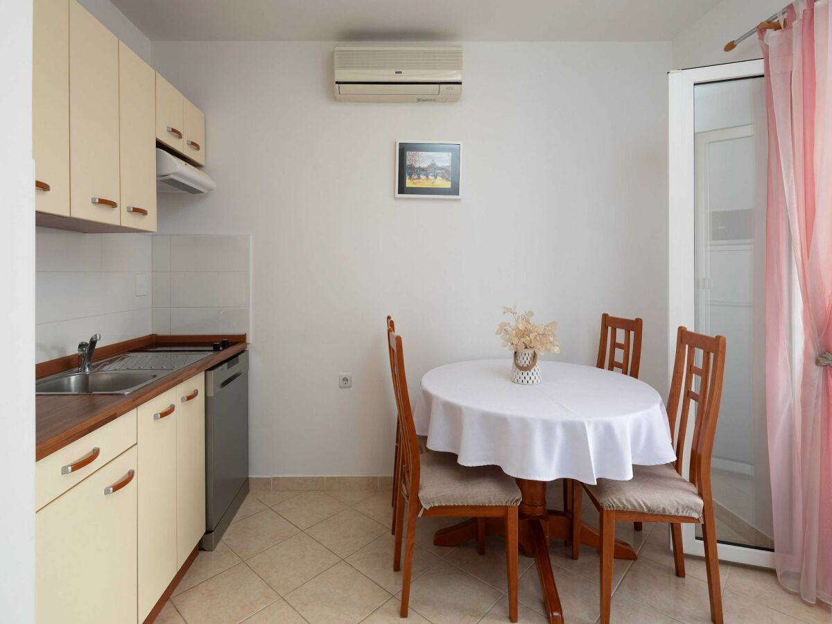 Apartment Apartment Bella Vista - Two Bedroom Apartment with Terrace (A4)