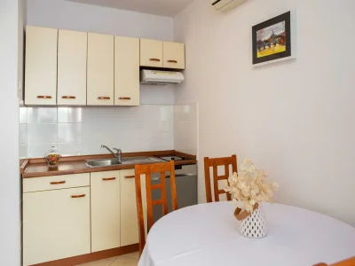 Apartment Apartment Bella Vista - Two Bedroom Apartment with Terrace (A4) - Features photo 14