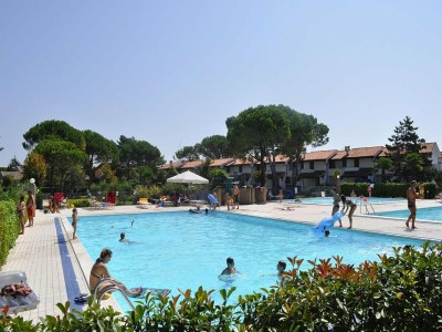 Holiday park Ferienanlage Villaggio Danubio, Bibione - Outdoor photo 4