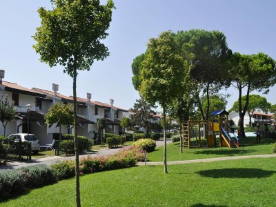 Holiday park Ferienanlage Villaggio Danubio, Bibione - Outdoor photo 9