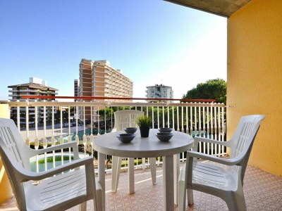 Holiday park Comfortable Apartment by the Café - Outdoor photo 9