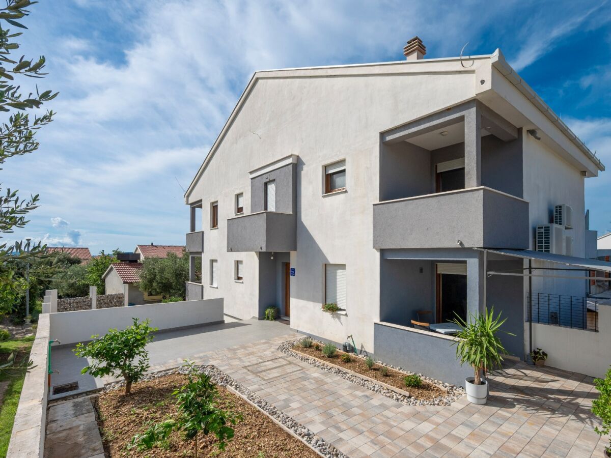 Apartment Two bedroom apartment with terrace Orebić, Pelješac A-24949-a