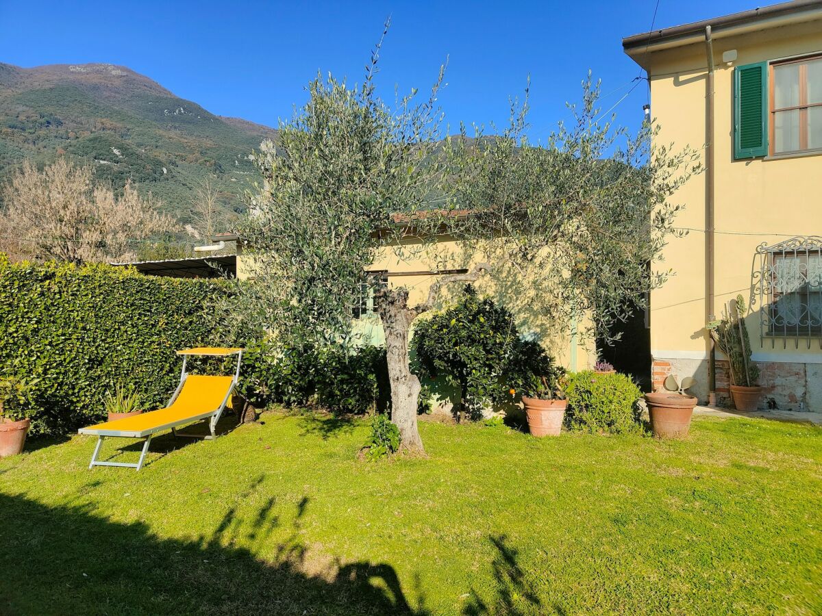 Holiday house Holiday Home in Camaiore near Sandy Beaches - Outdoor photo 3