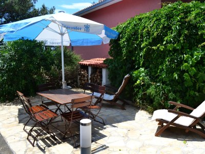 Apartment Three bedroom apartment with terrace and sea view Molat A-6249-a - Outdoor photo 7