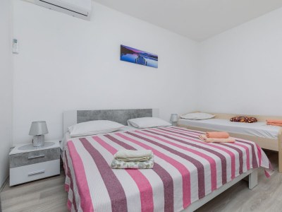 Apartment Three bedroom apartment with balcony and sea view Sumpetar, Omiš A-950-a - Outdoor photo 23