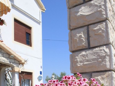 Apartment Two bedroom apartment with terrace and sea view Kukljica, Ugljan A-8237-a - Outdoor photo 9