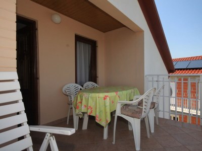 Apartment Two bedroom apartment with terrace and sea view Kukljica, Ugljan A-8237-a - Outdoor photo 27