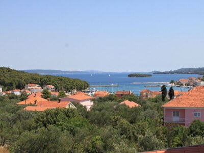 Apartment Two bedroom apartment with terrace and sea view Kukljica, Ugljan A-8237-a - Outdoor photo 28