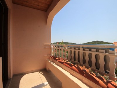 Apartment Two bedroom apartment with terrace and sea view Kukljica, Ugljan A-8237-a - Outdoor photo 31