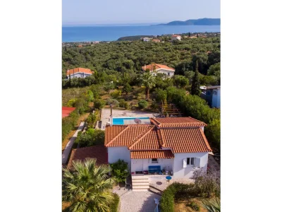 Holiday house Ferienhaus mit Pool - Outdoor photo 10