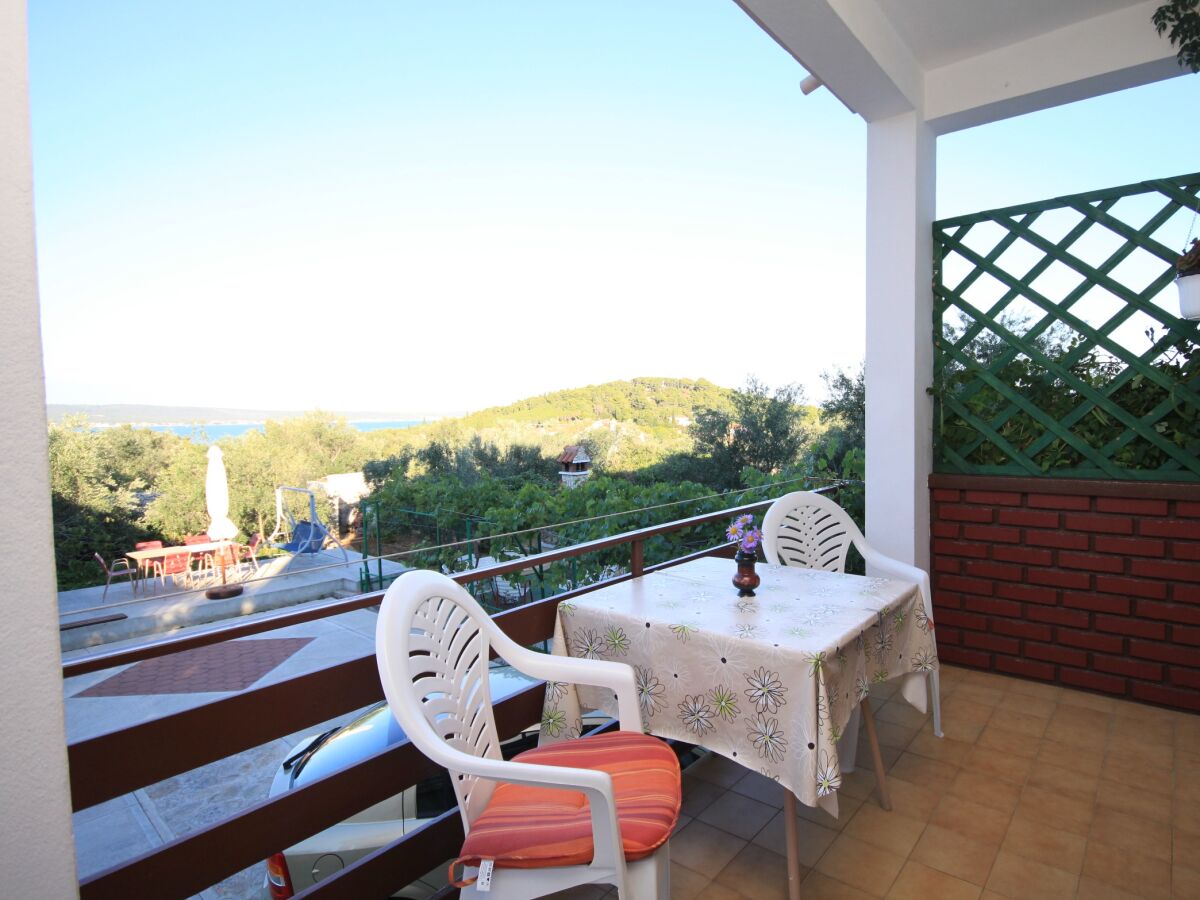 Apartment One bedroom apartment with terrace and sea view Kukljica, Ugljan A-8237-c