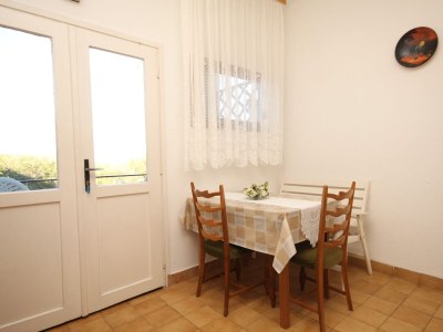 Apartment One bedroom apartment with terrace and sea view Kukljica, Ugljan A-8237-c - Outdoor photo 13