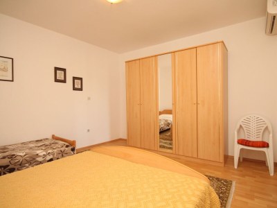 Apartment One bedroom apartment with terrace and sea view Kukljica, Ugljan A-8237-c - Outdoor photo 17