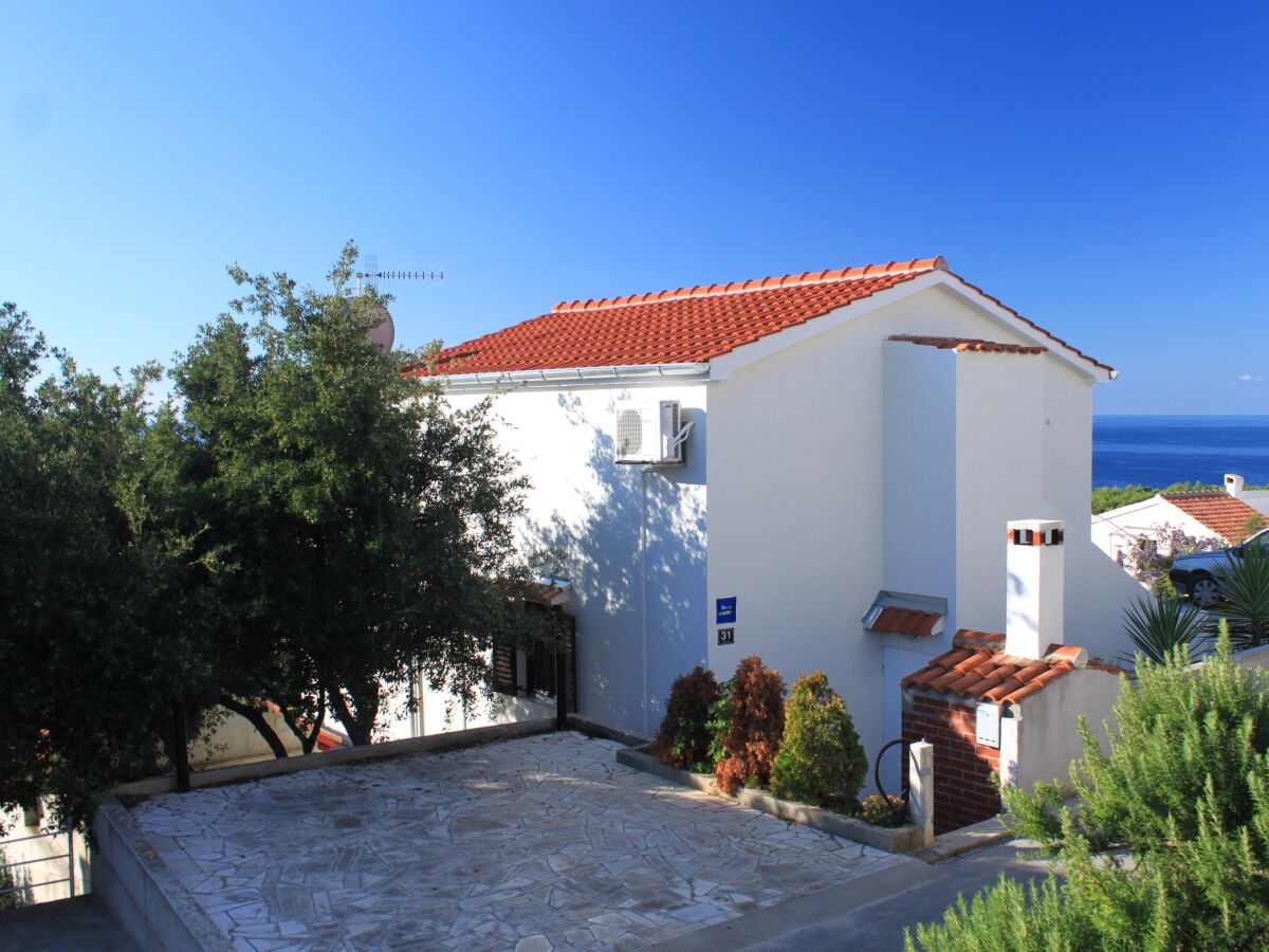 Apartment One bedroom apartment with terrace and sea view Rukavac, Vis A-8897-a - Outdoor photo 2