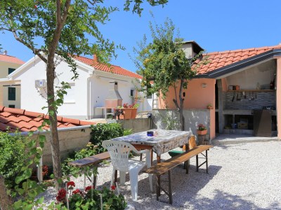 Apartment Three bedroom apartment with terrace Grebaštica, Šibenik A-11301-a - Outdoor photo 9