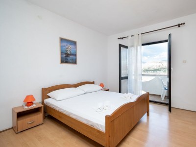 Apartment Two bedroom apartment with terrace and sea view Pag A-15765-b in Pag - Apartment