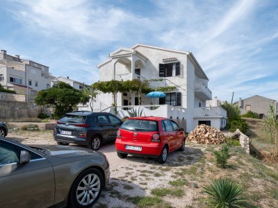 Apartment Two bedroom apartment with terrace and sea view Pag A-15765-b - Outdoor photo 7