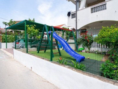 Apartment Two bedroom apartment with terrace Pakoštane, Biograd A-19889-a - Outdoor photo 5