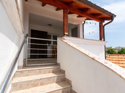 Apartment Two bedroom apartment with terrace Pakoštane, Biograd A-19889-a - Outdoor photo 9