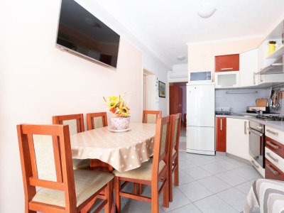 Apartment Two bedroom apartment with terrace Pakoštane, Biograd A-19889-a - Outdoor photo 12