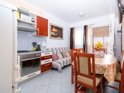 Apartment Two bedroom apartment with terrace Pakoštane, Biograd A-19889-a - Outdoor photo 14