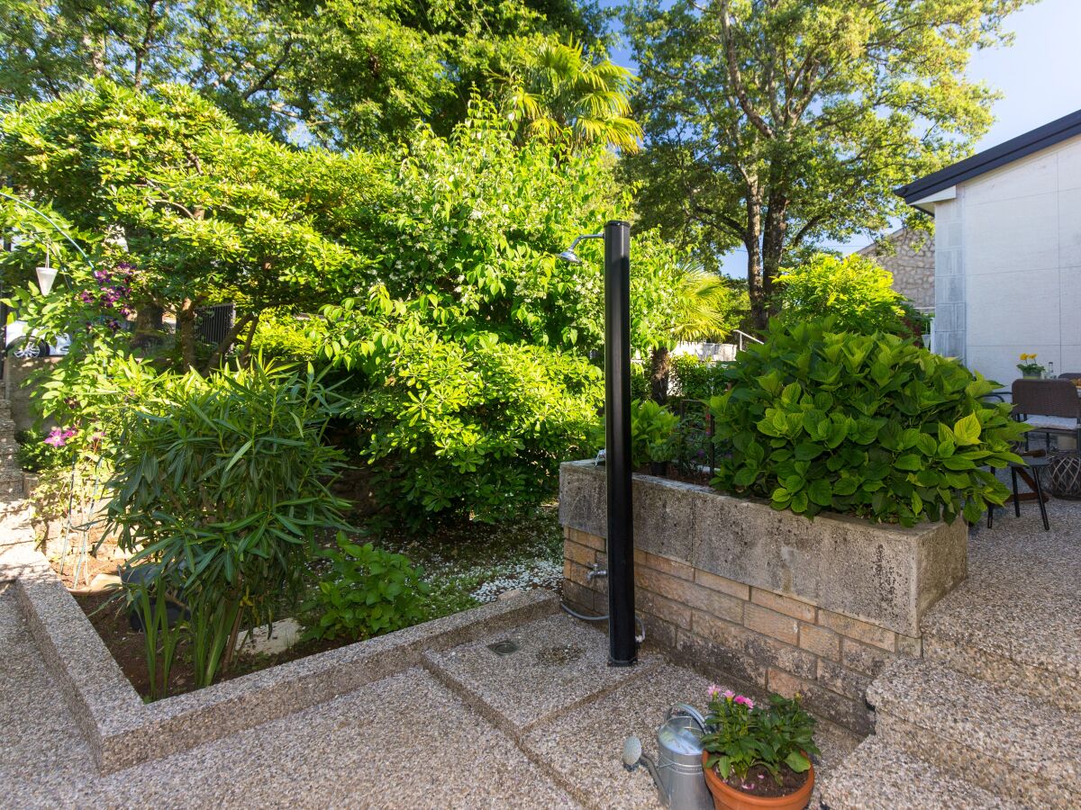 Apartment One bedroom apartment with terrace Njivice, Krk A-20519-a - Outdoor photo 4