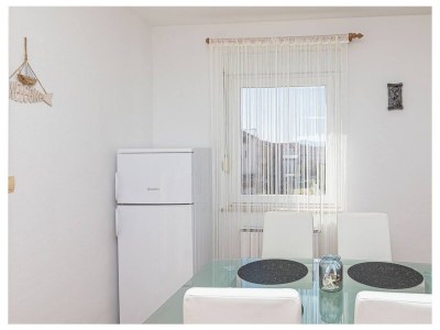 Apartment One bedroom apartment with balcony and sea view Kaštel Lukšić, Kaštela A-22071-a - Outdoor photo 6