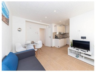 Apartment One bedroom apartment with terrace and sea view Kaštel Lukšić, Kaštela A-22071-b - Outdoor photo 5