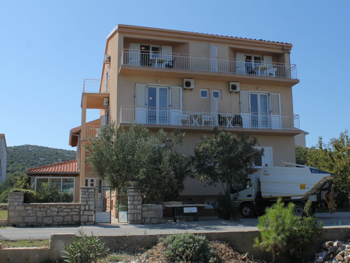 Holiday room near beach Tkon, Pašman S-8377-d - Outdoor photo 3